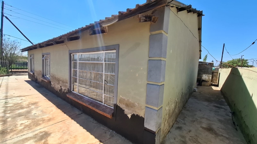 3 Bedroom Property for Sale in Ikageng North West